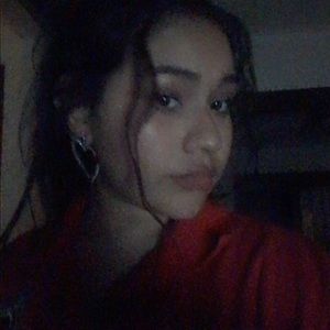 Meet your Posher, Angie